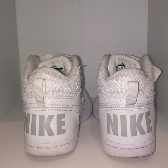 White Nike Sneakers - Picture 4 of 6